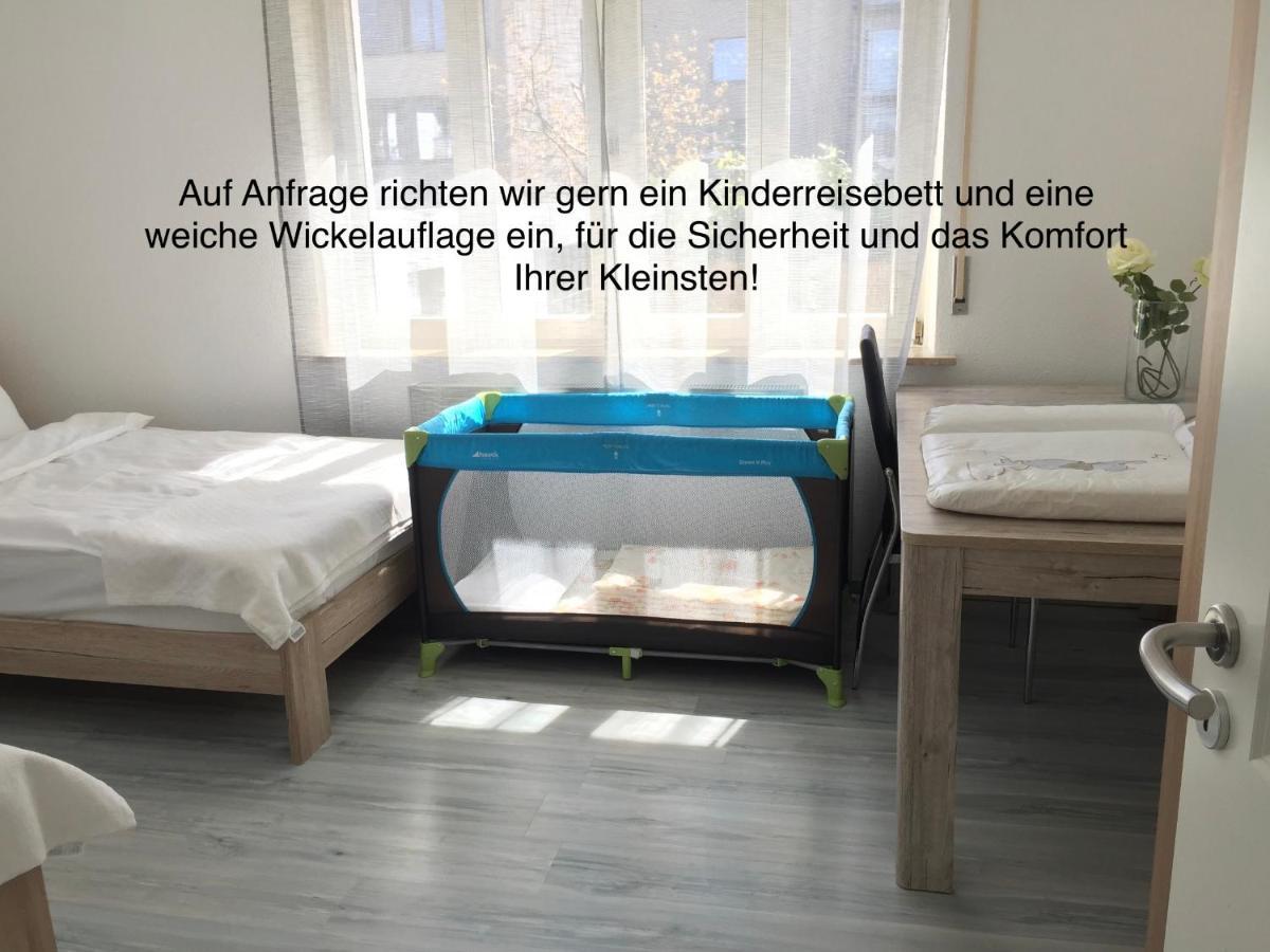 Ferienwohnung Am Bodensee- Zentrale Lage, Free Parking And Wifi, 109 M2, Privater Garten, 7 Gaeste, 2X Kingsize Boxspringbett, Familienfreundlich ฟรีดริชส์ฮาเฟน ภายนอก รูปภาพ