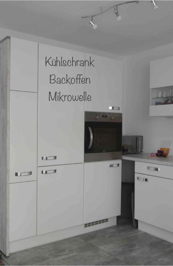 Ferienwohnung Am Bodensee- Zentrale Lage, Free Parking And Wifi, 109 M2, Privater Garten, 7 Gaeste, 2X Kingsize Boxspringbett, Familienfreundlich ฟรีดริชส์ฮาเฟน ภายนอก รูปภาพ
